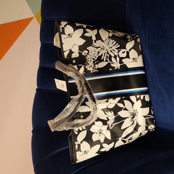 C Wonder black and White floral large tote - Picture 5 of 6